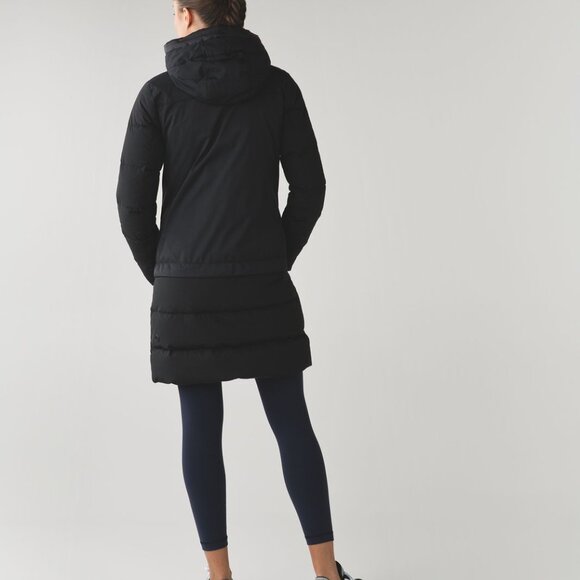 Lululemon Cold As Fluff Black Hooded Parka *Subzero 5 Pocket Size 6 - Picture 4 of 16